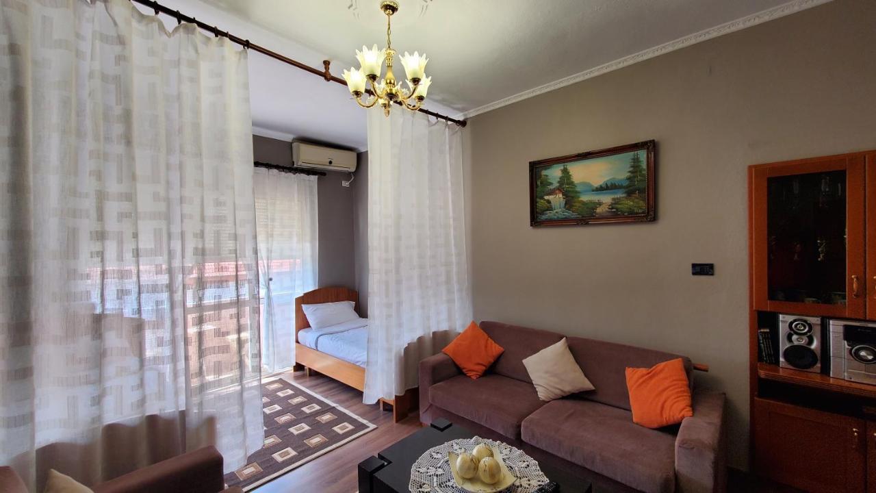 Metropolitan Apartments - City Center Тирана Экстерьер фото
