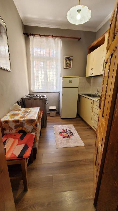 Metropolitan Apartments - City Center Тирана Экстерьер фото